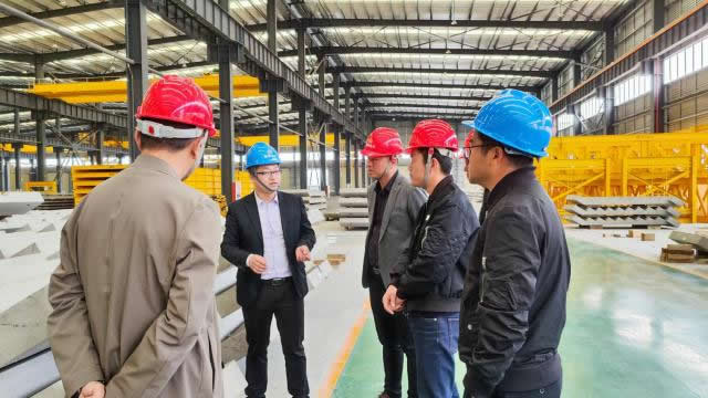 吉安市市政工程公司、吉安市萬家房地產(chǎn)開發(fā)公司參觀學(xué)習(xí)裝配式建筑工藝